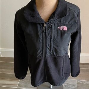 The North Face Black Jacket with Pink Logo – Women’s – Classic Outdoor Layer